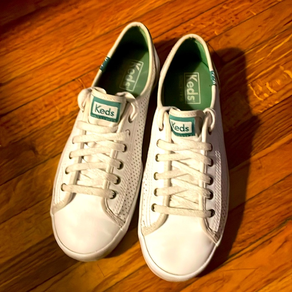 Women’s Keds Kickstart Perforated Leather Low Top Sneakers Shoes Old School Sz 7